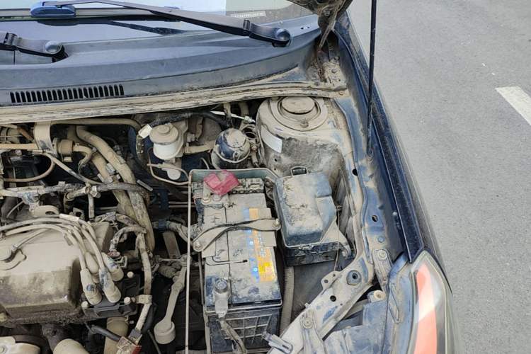 Used Geely Auto Diamond Fortune 2012 1.5L Ambition Trim Engine Bay Left