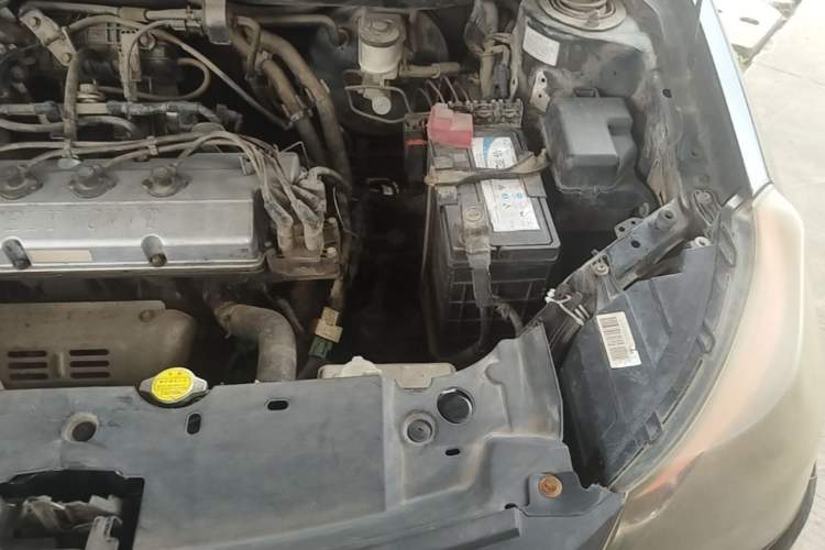 Used Geely Auto Diamond Fortune 2012 1.5L Elite Version Engine Bay Left