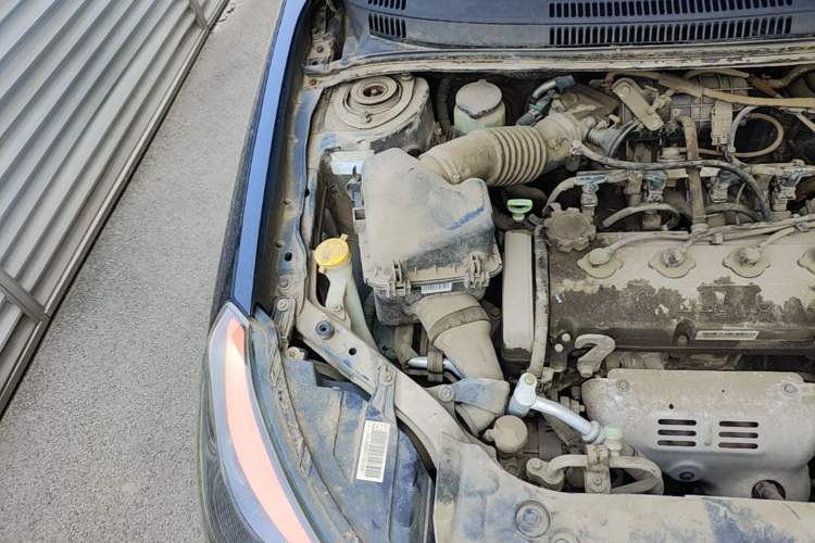 Used Geely Auto Diamond Fortune 2012 1.5L Ambition Trim Engine Bay Right