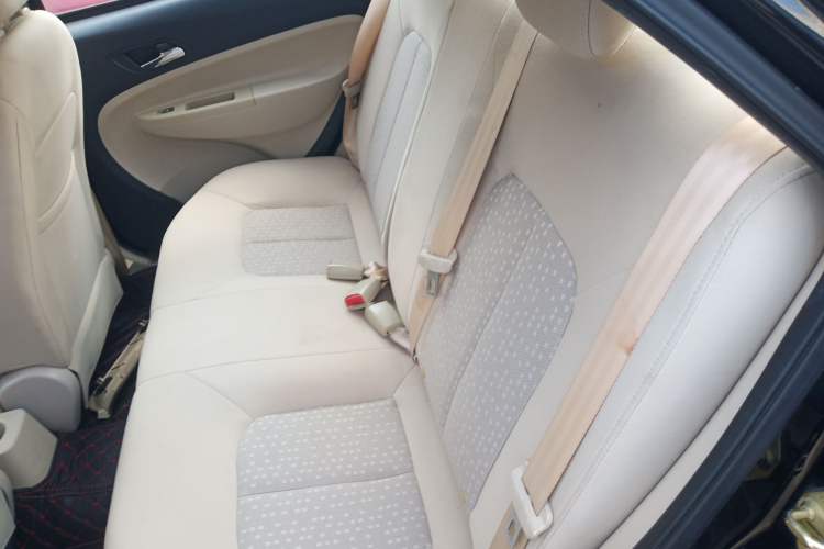 Used Geely Auto Diamond Fortune 2012 1.5L Elite Version Left Rear Seat