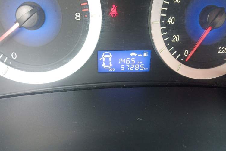 Used Geely Auto Diamond Fortune 2012 1.5L Elite Version Odometer Close Up