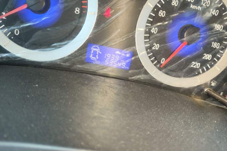 Used Geely Auto Diamond Fortune 2012 1.5L Ambition Trim Odometer Close Up