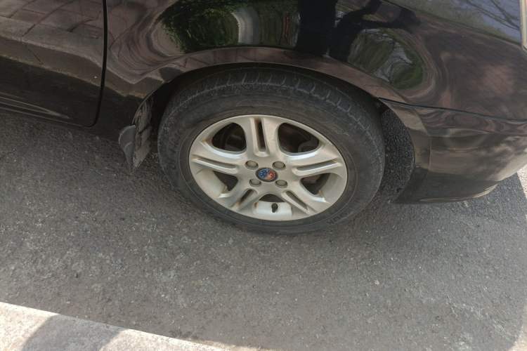 Used Geely Auto Diamond Fortune 2012 1.5L Elite Version Right Front Wheel Hub