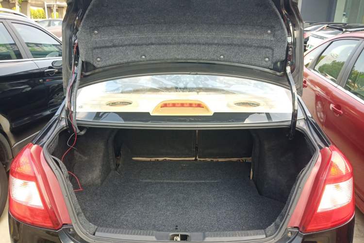 Used Geely Auto Diamond Fortune 2012 1.5L Elite Version Trunk