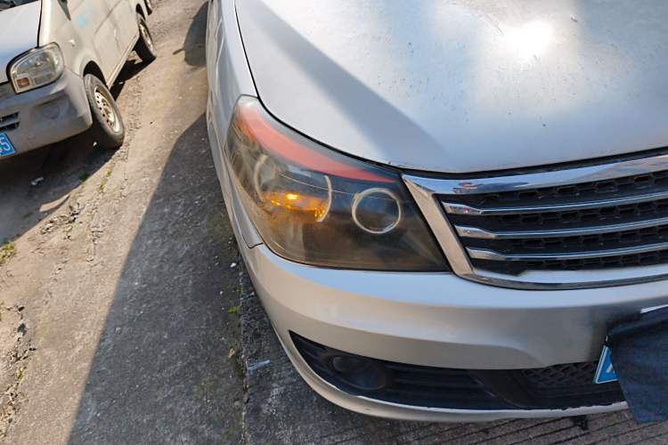 Used Geely Auto Diamond Fortune 2012 1.5L Elite Version Right Front Headlight