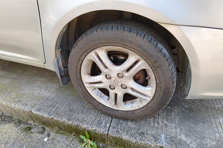Used Geely Auto Diamond Fortune 2012 1.5L Elite Version Right Front Wheel Hub