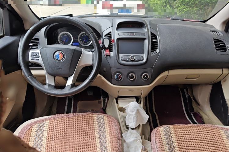 Used Geely Auto Diamond Fortune 2012 1.5L Elite Version Center Console