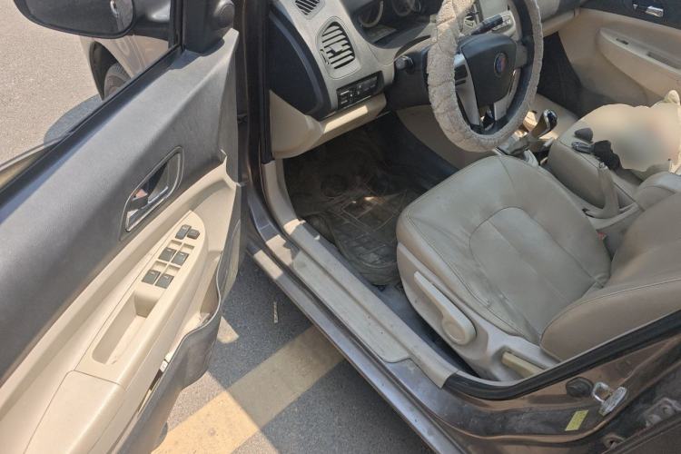 Used Geely Auto Diamond Fortune 2012 1.5L Luxury Model Driver Seat