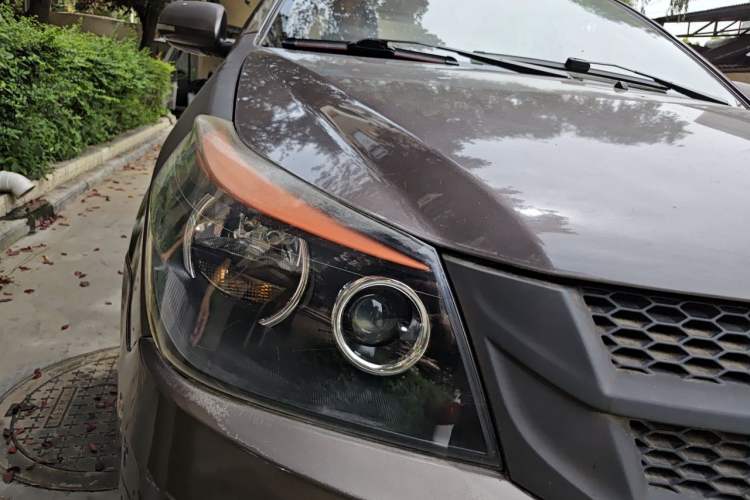 Used Geely Auto Diamond Fortune 2012 1.5L Elite Version Right Front Headlight
