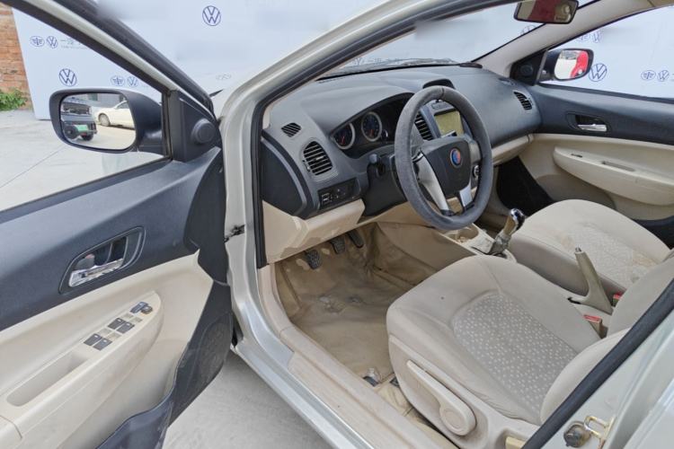 Used Geely Auto Diamond Fortune 2012 1.5L Ambition Trim Driver Seat