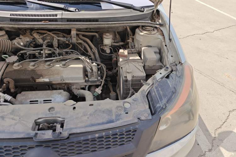 Used Geely Auto Diamond Fortune 2012 1.5L Ambition Trim Engine Bay Left
