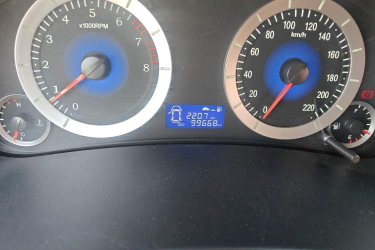 Used Geely Auto Diamond Fortune 2012 1.5L Ambition Trim Odometer Close Up