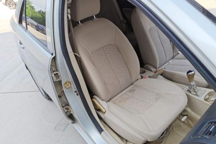 Used Geely Auto Diamond Fortune 2012 1.5L Ambition Trim Right Front Seat