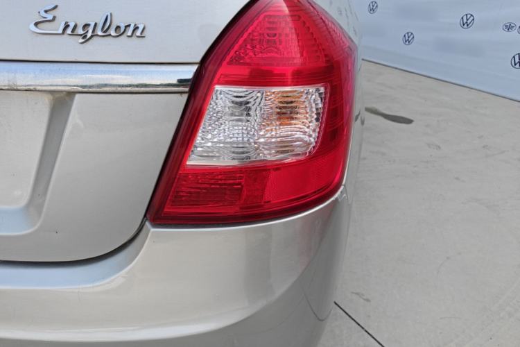 Used Geely Auto Diamond Fortune 2012 1.5L Ambition Trim Right Rear Taillight