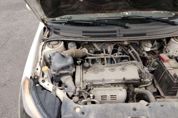 Used Geely Auto Diamond Fortune 2012 1.5L Elite Version Engine Bay Right