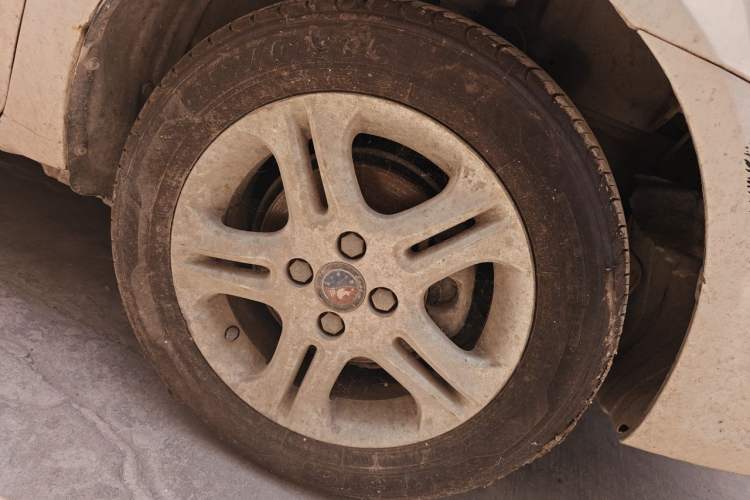 Used Geely Auto Diamond Fortune 2012 1.5L Elite Version Right Front Wheel Hub