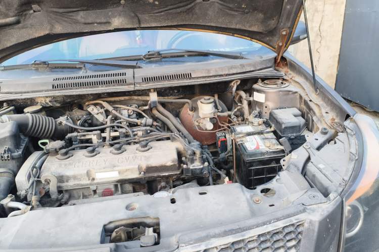 Used Geely Auto Diamond Fortune 2015 1.5L Elite Model Engine Bay Left