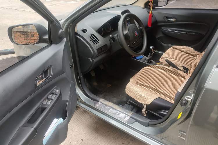 Used Geely Auto Diamond Fortune 2015 1.5L Elite Model Driver Seat