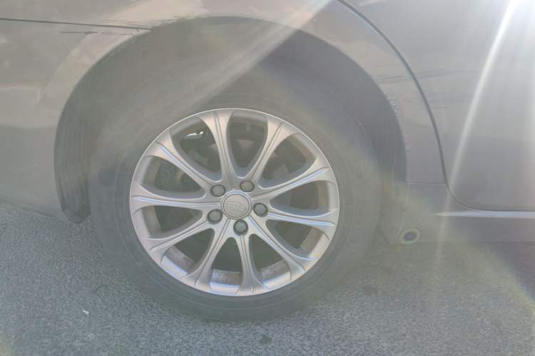Used Geely Auto EC8 2013 2.0L Manual Elite Edition Exterior 6