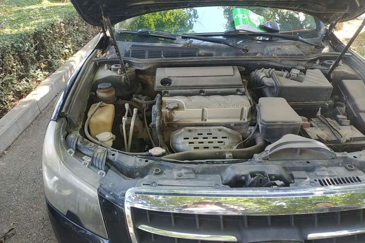 Used Geely Auto EC8 2011 2.0L Automatic Comfort Edition Engine Bay Right