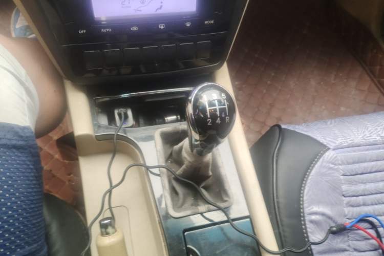 Used Geely Auto EC8 2011 2.0L Manual Comfort Edition Gear Lever
