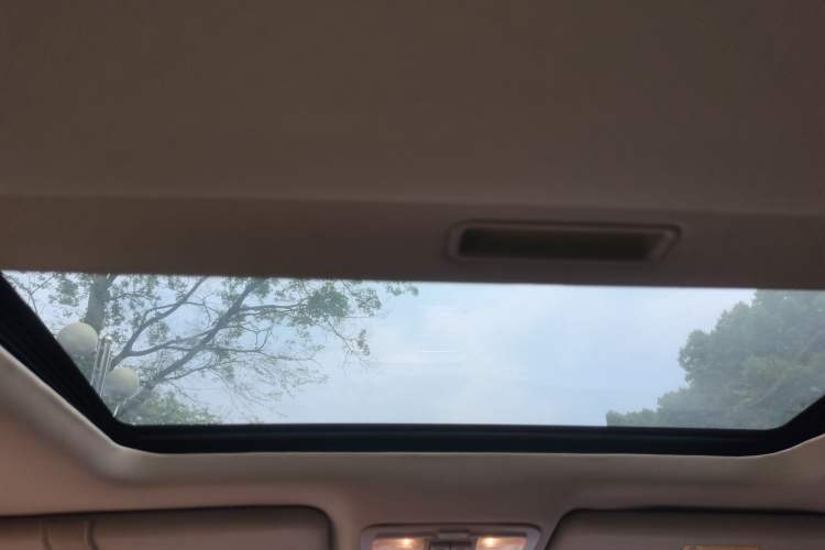 Used Geely Auto EC8 2011 2.4L Automatic Prestige Edition Headliner