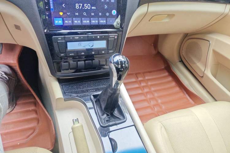 Used Geely Auto EC8 2011 2.0L Manual Comfort Edition Gear Lever