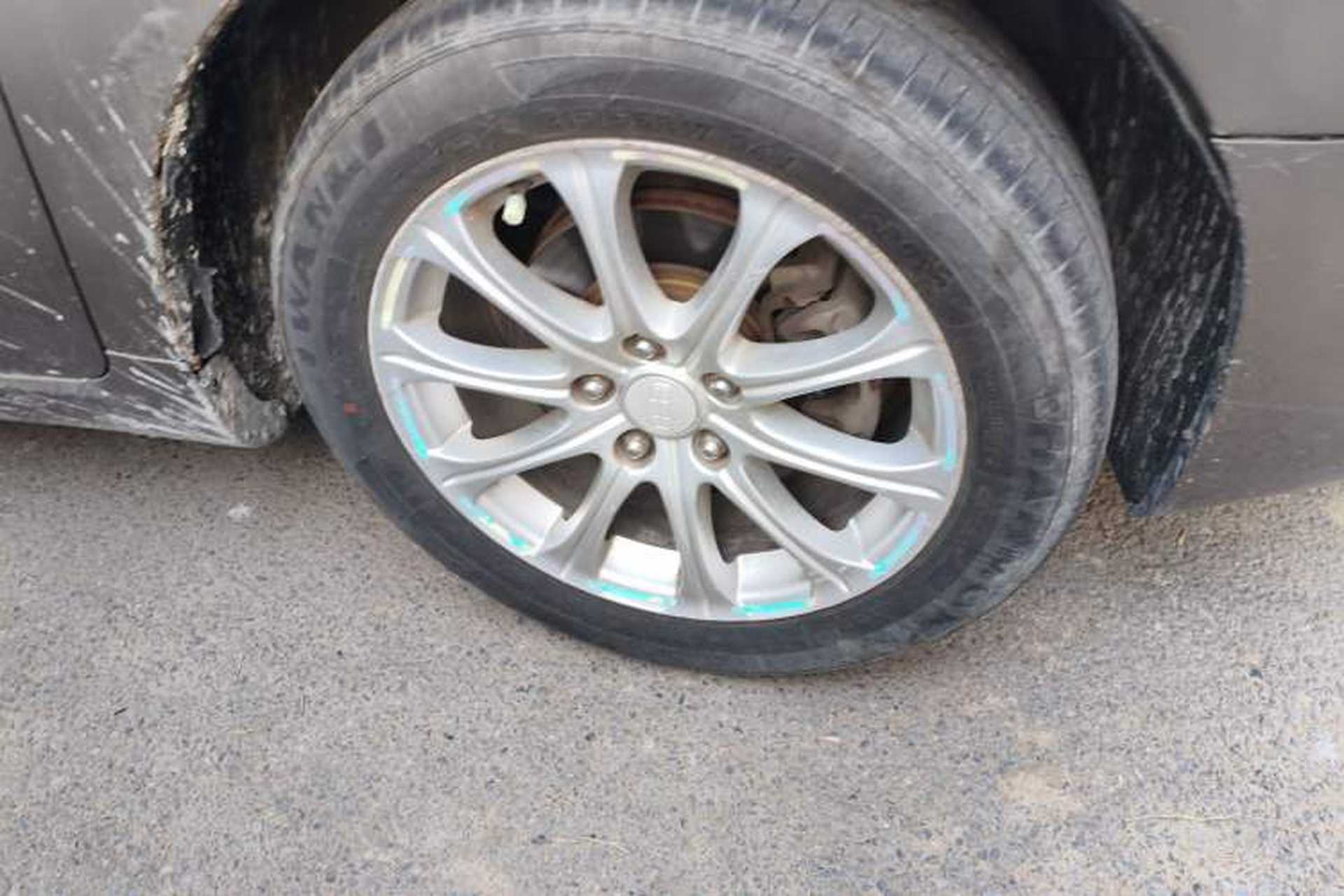Used Geely Auto EC8 2011 2.0L Manual Comfort Edition Right Front Wheel Hub