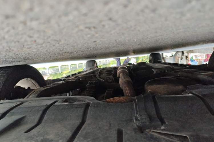 Used Geely Auto EC8 2013 2.0L Manual Elite Edition Chassis Front