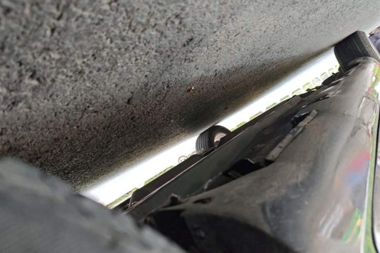 Used Geely Auto EC8 2013 2.0L Manual Elite Edition Chassis Front Right