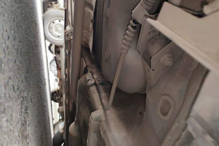 Used Geely Auto EC8 2013 2.0L Manual Elite Edition Chassis Rear Right
