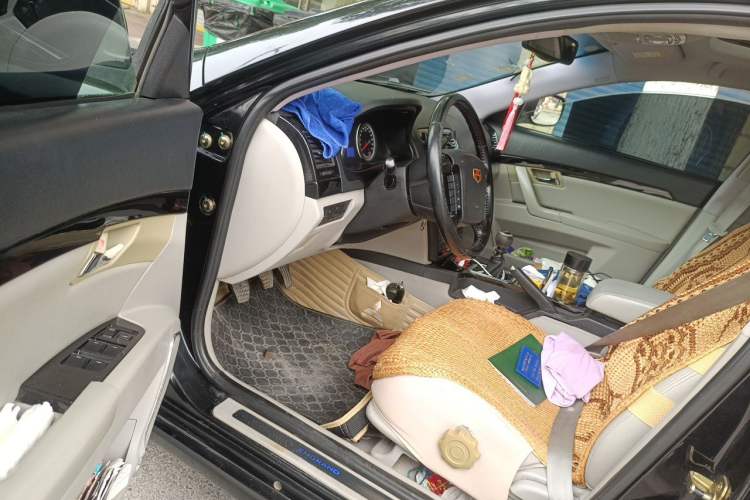 Used Geely Auto EC8 2013 2.0L Manual Elite Edition Driver Seat