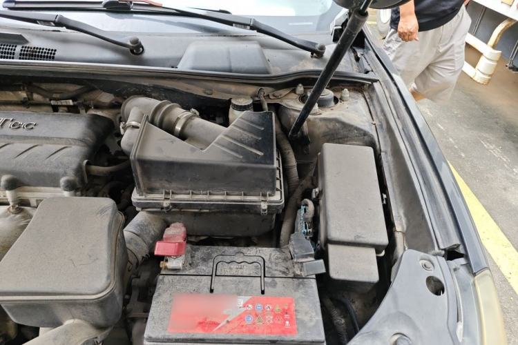 Used Geely Auto EC8 2013 2.0L Automatic Elite Model Engine Bay Left