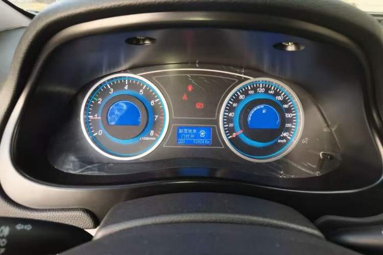 Used Geely Auto EC8 2013 2.0L Automatic Elite Model Instrument Cluster