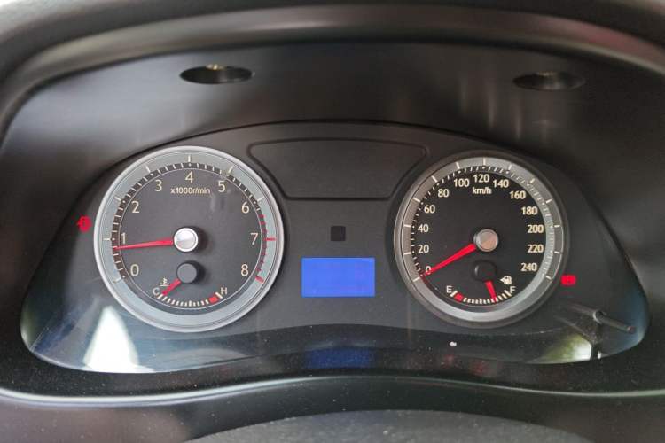 Used Geely Auto EC8 2013 2.0L Manual Elite Edition Instrument Cluster