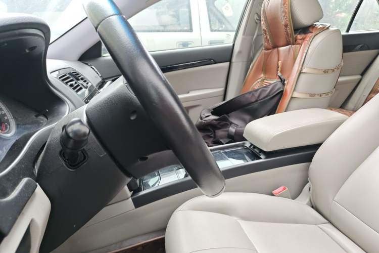 Used Geely Auto EC8 2013 2.0L Automatic Elite Model Left Front Seat
