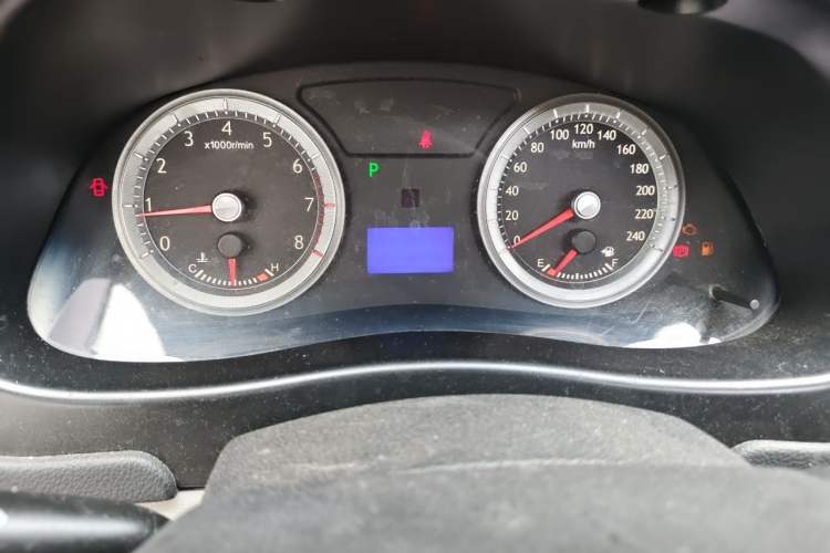 Used Geely Auto EC8 2013 2.0L Automatic Elite Model Odometer Close Up