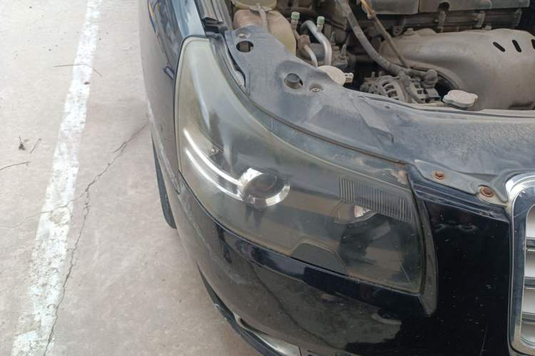 Used Geely Auto EC8 2013 2.0L Automatic Elite Model Right Front Headlight