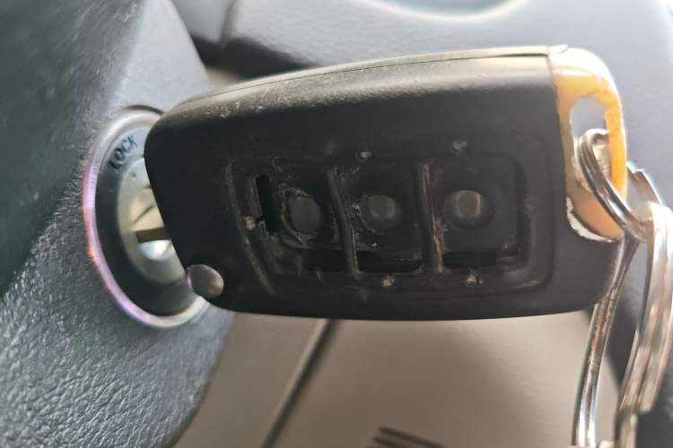 Used Geely Auto EC8 2013 2.0L Automatic Elite Model Vehicle Key
