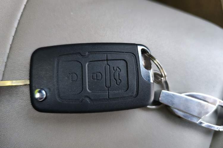 Used Geely Auto EC8 2013 2.0L Manual Elite Edition Vehicle Key