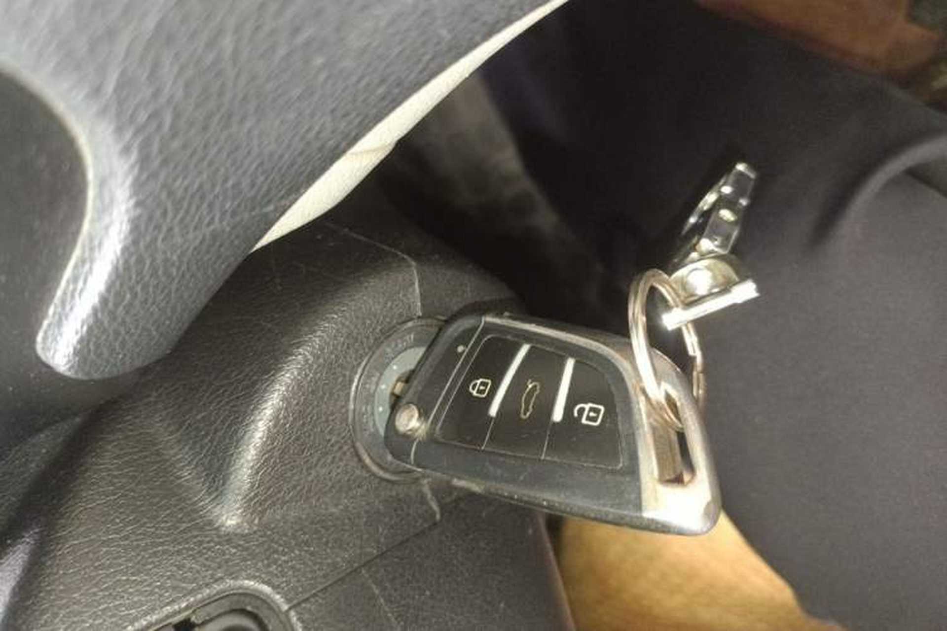 Used Geely Auto EC8 2013 2.0L Manual Elite Edition Vehicle Key