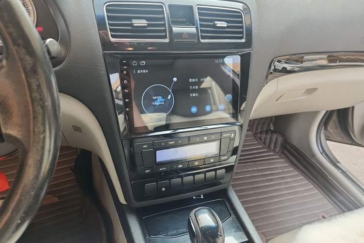 Used Geely Auto EC8 2013 2.0L Automatic Elite Model Audio And AC Panel