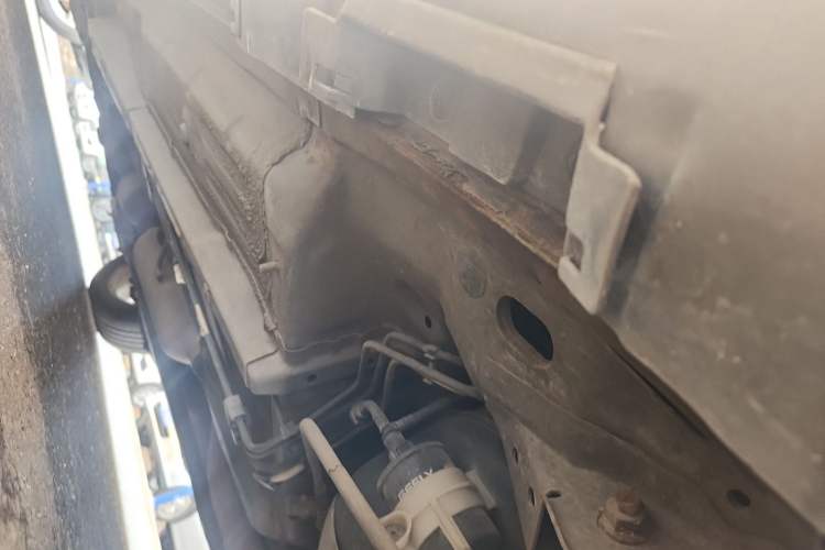 Used Geely Auto EC8 2013 2.0L Automatic Elite Model Chassis Rear Left