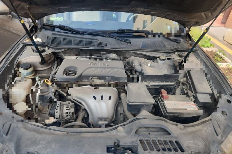 Used Geely Auto EC8 2013 2.0L Automatic Elite Model Engine Bay