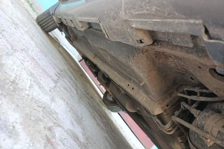 Used Geely Auto EC8 2013 2.0L Manual Entry-Level Trim Chassis Rear Left