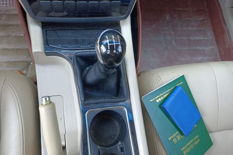 Used Geely Auto EC8 2013 2.0L Manual Entry-Level Trim Gear Lever