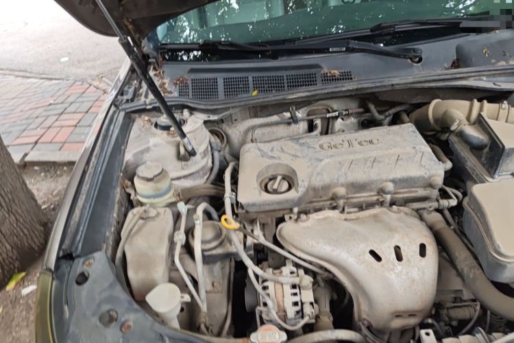 Used Geely Auto EC8 2013 2.0L Manual Elite Edition Engine Bay Right