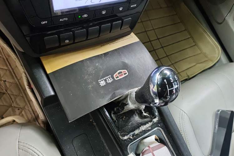 Used Geely Auto EC8 2013 2.0L Manual Elite Edition Gear Lever