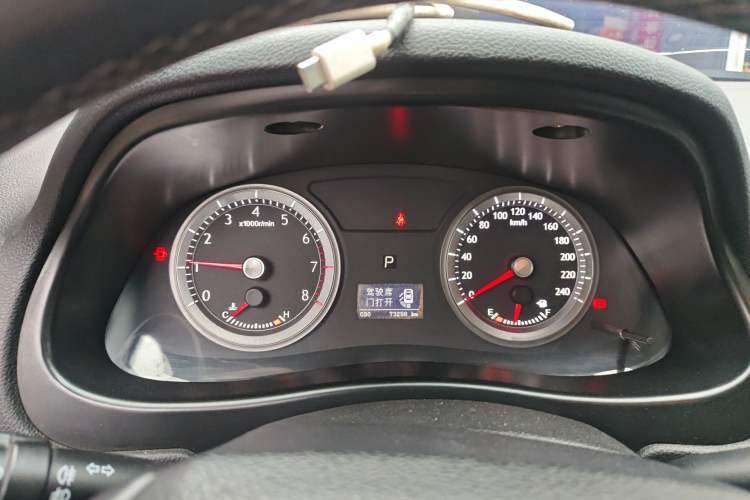 Used Geely Auto EC8 2013 2.0L Automatic Prestige Edition Instrument Cluster