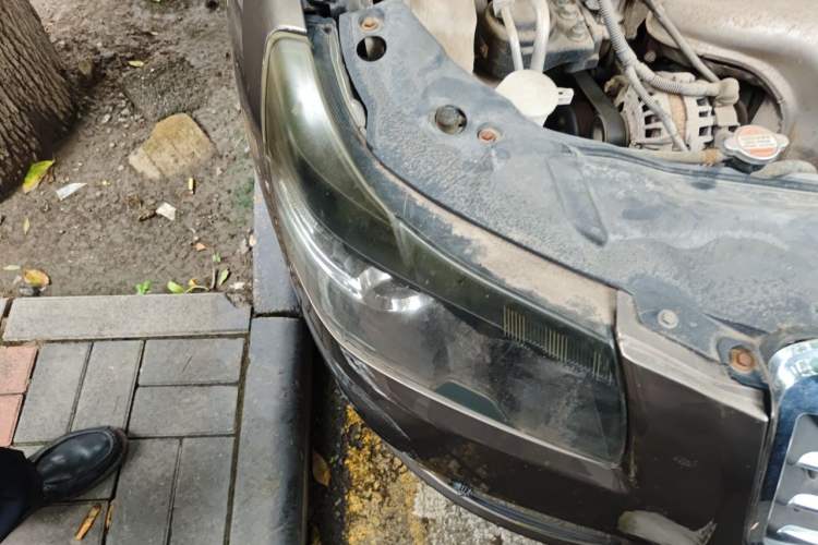 Used Geely Auto EC8 2013 2.0L Manual Elite Edition Right Front Headlight